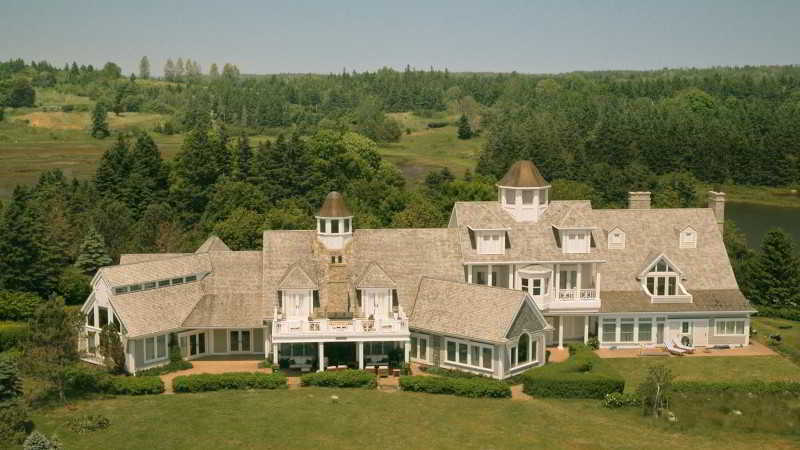 Exterior Old Clairmont